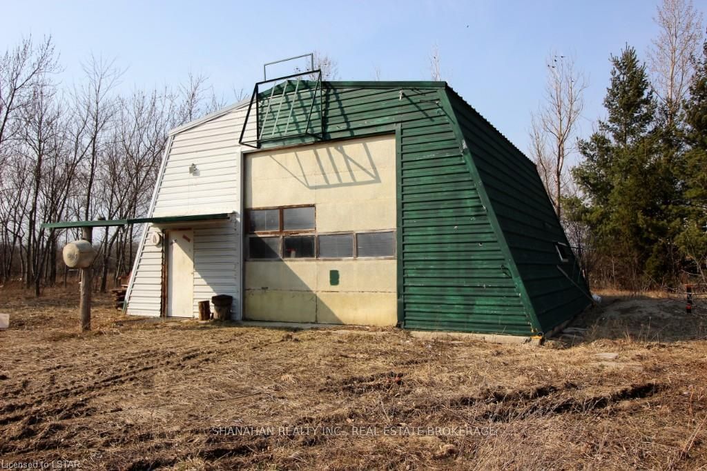 Listing Image 6