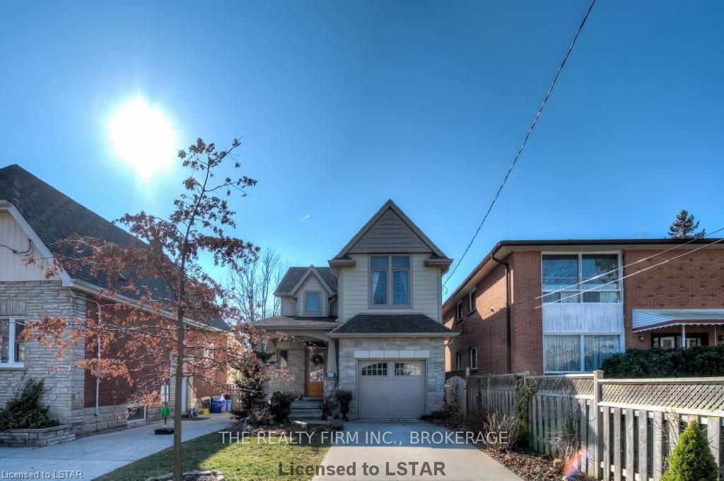 Listing Image 3