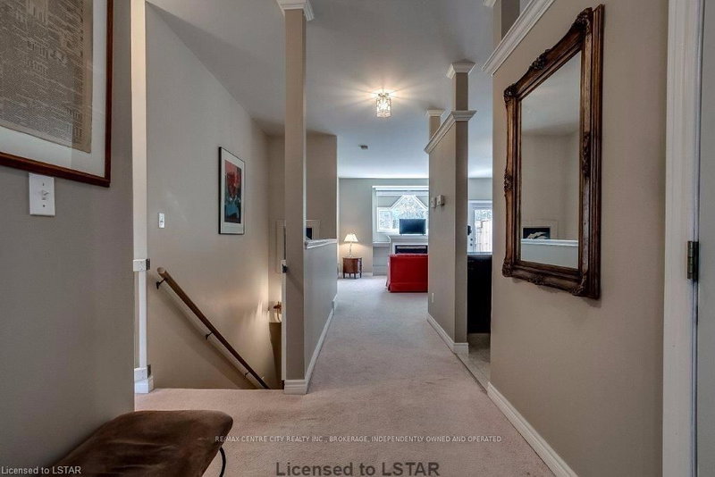 7 Brookside Pl, South Huron, N0M 1S2 | Image 3