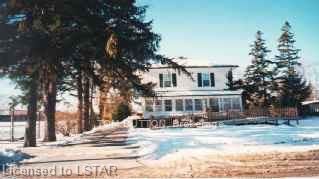 Detached House sold at 151 Main Street, North Middlesex, Ontario - Parkhill - MLS: X7632588