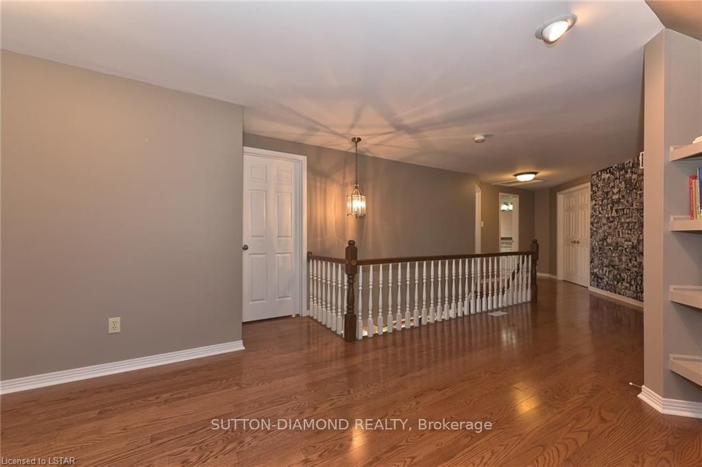 Listing Image 34