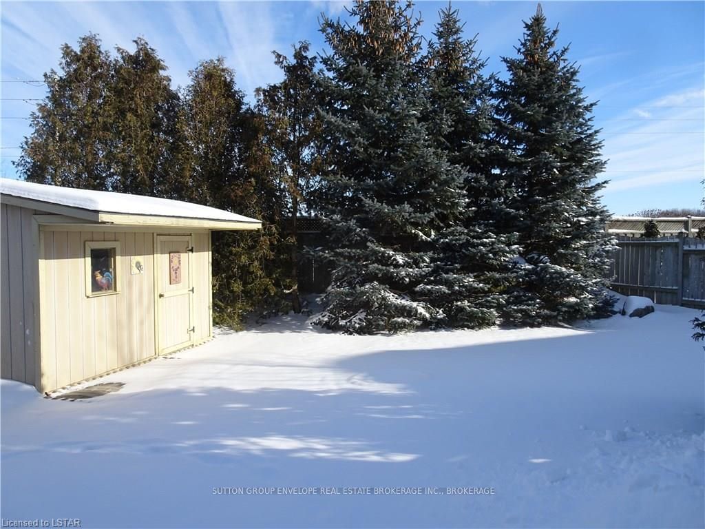 Listing Image 4