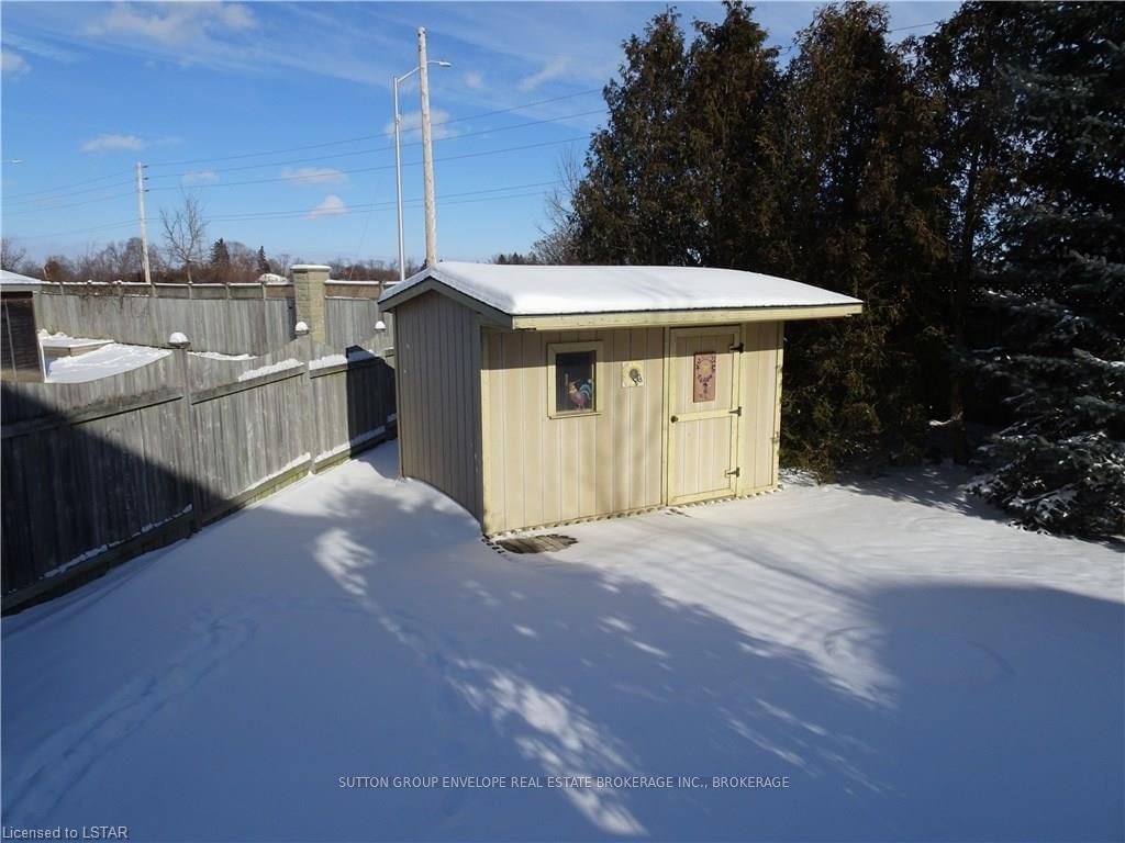 Listing Image 6
