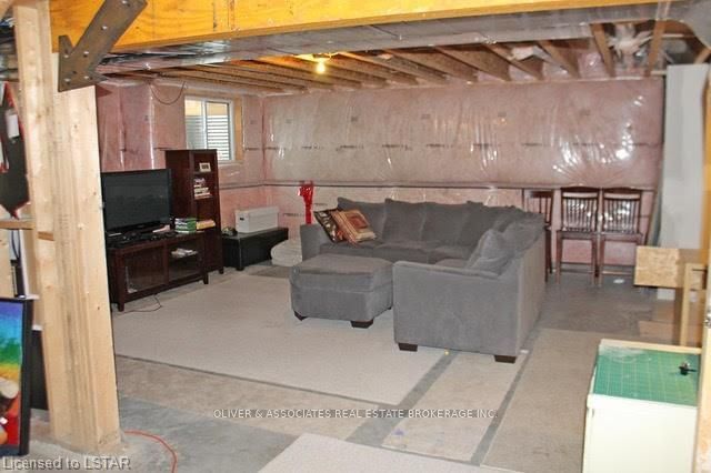 Listing Image 32