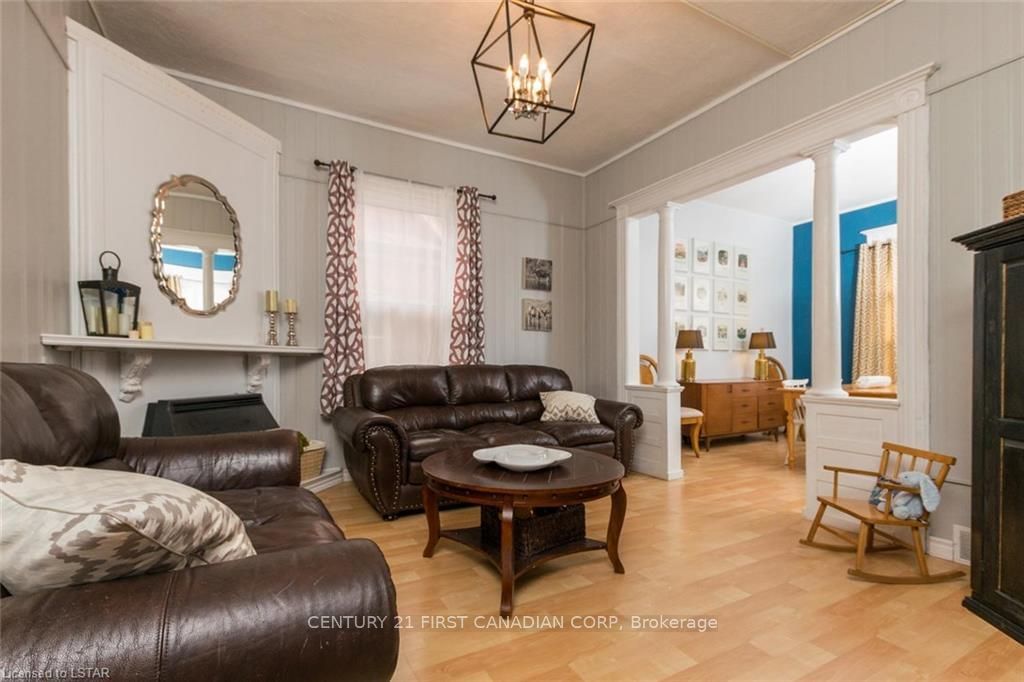 Listing Image 7