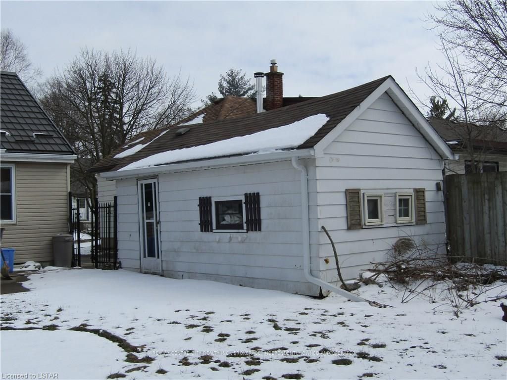 Listing Image 3