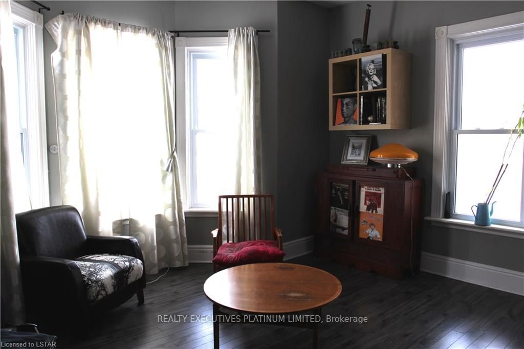 Listing Image 18