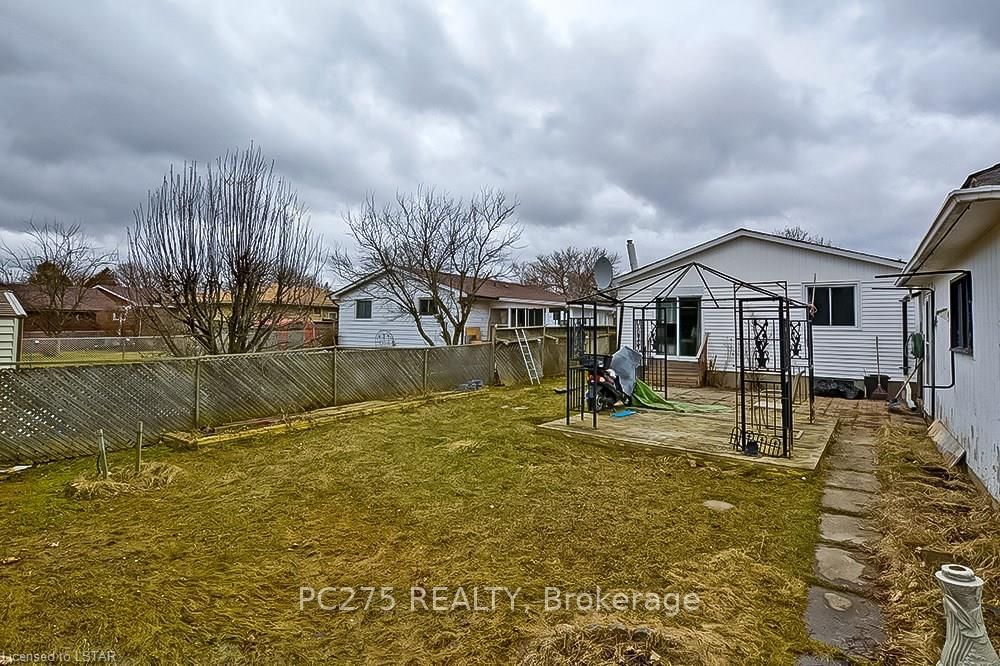 Listing Image 20