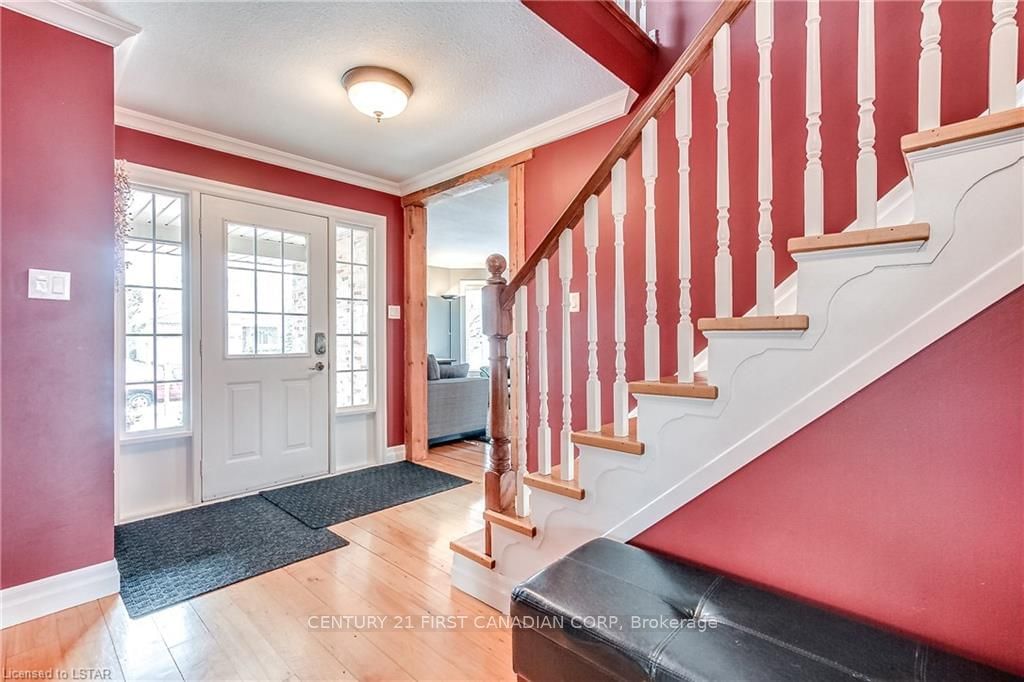 Listing Image 3