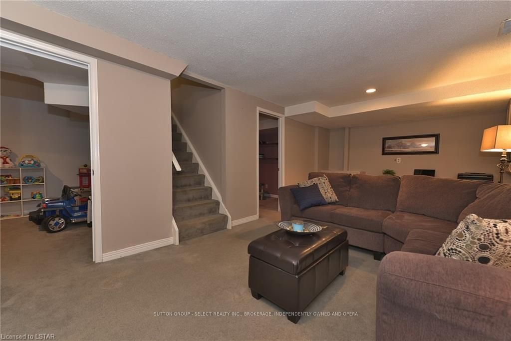 Listing Image 33