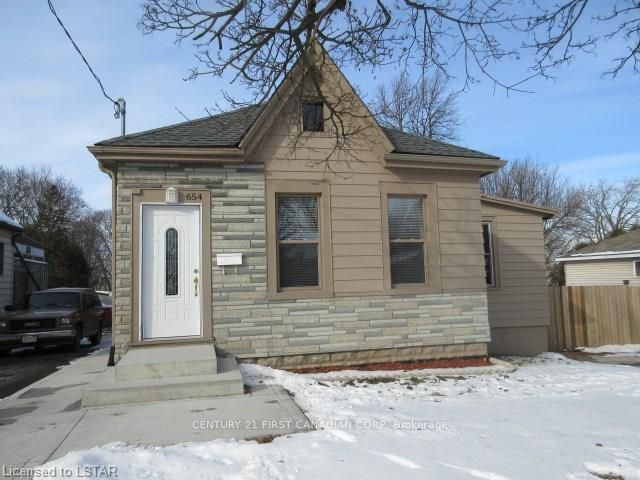 Listing photo 2
