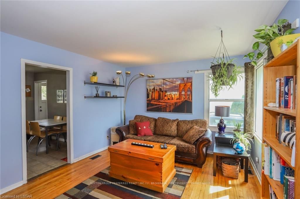 Listing Image 2
