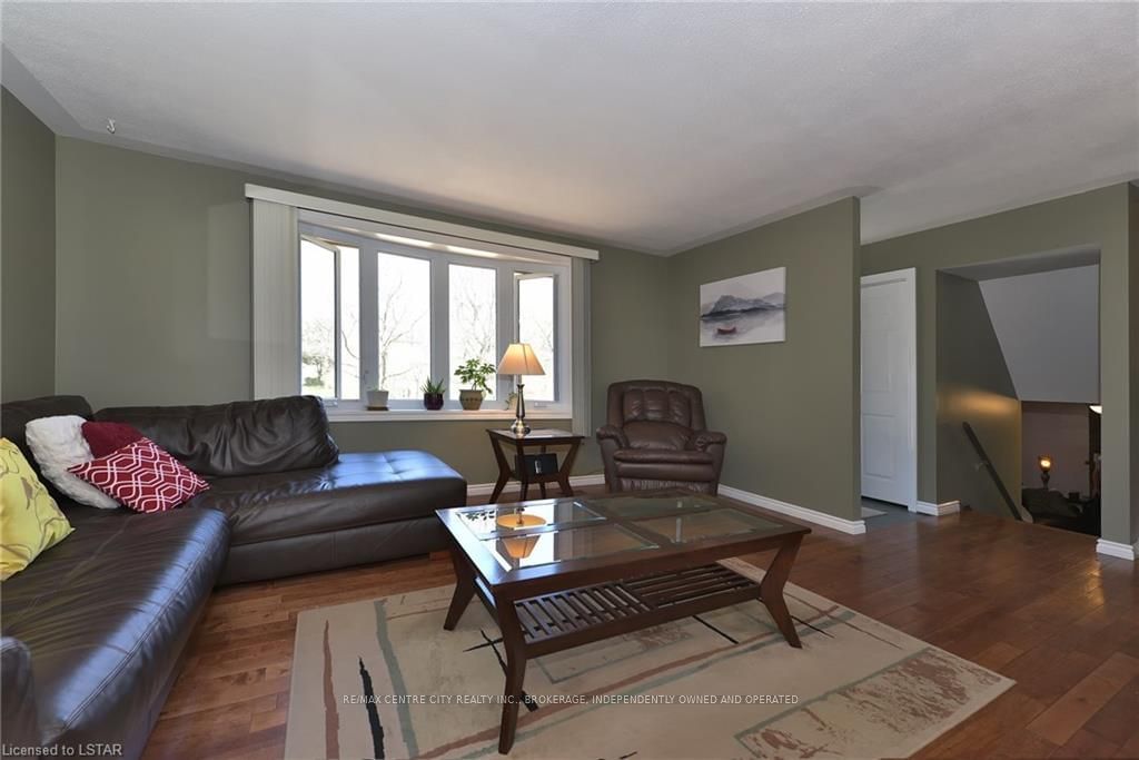 Listing Image 23