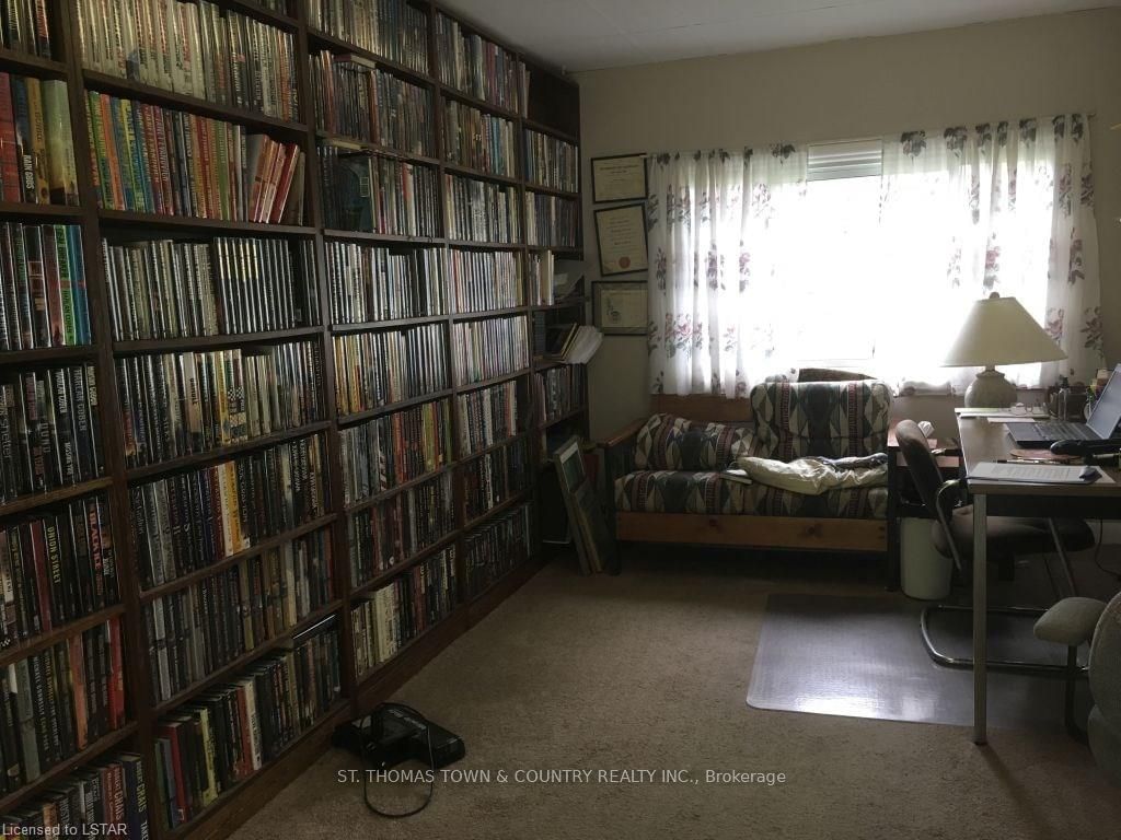 Listing Image 7
