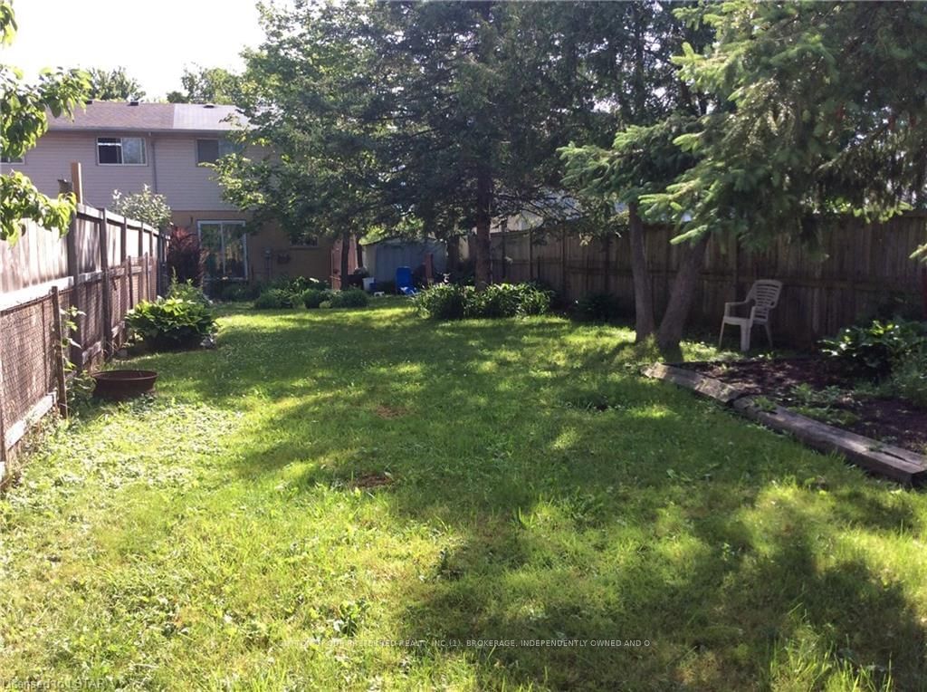 Listing Image 7