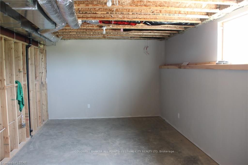 Listing Image 29
