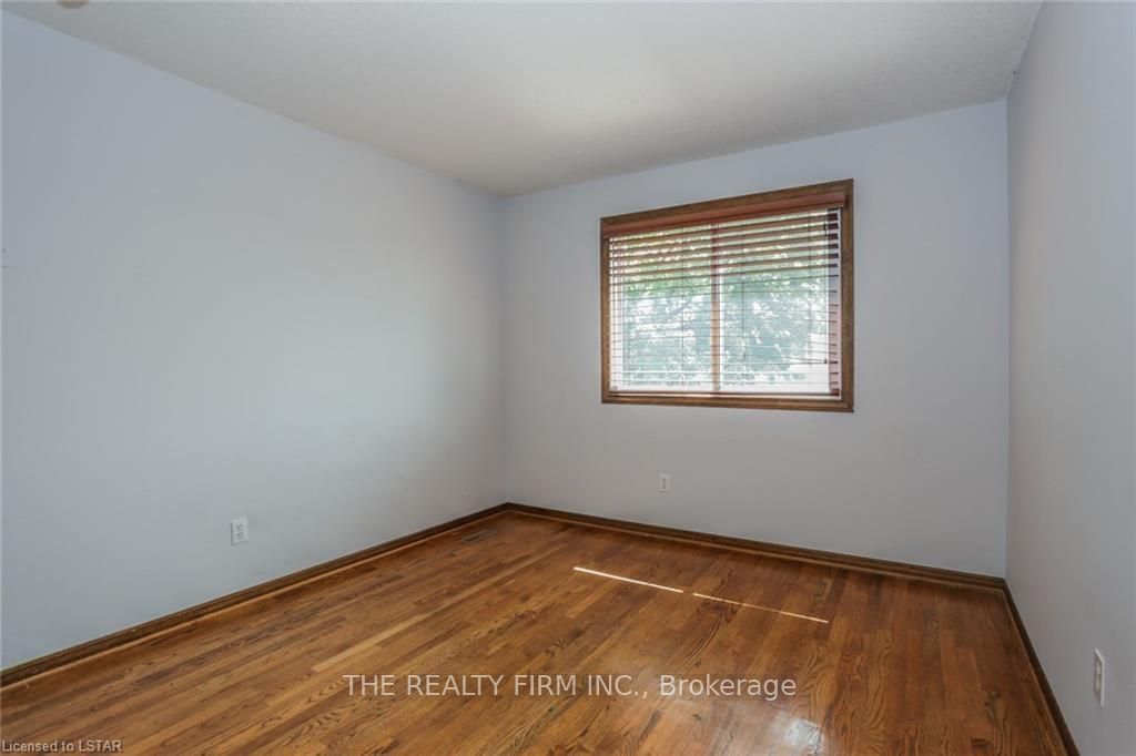 Listing Image 30