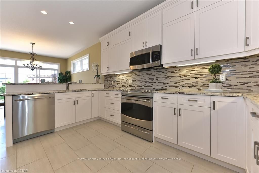 Listing Image 16