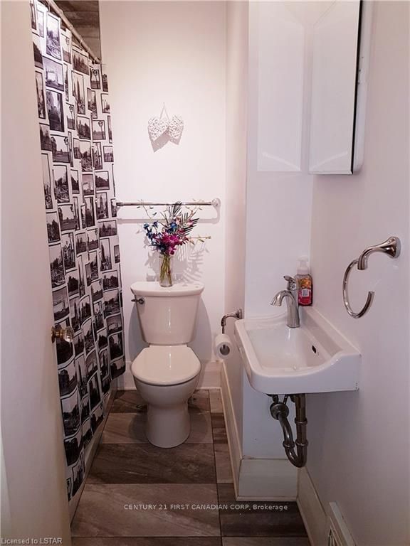 Listing Image 11
