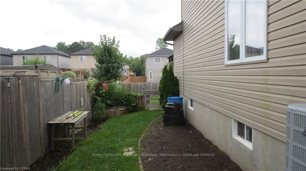 Listing Image 22