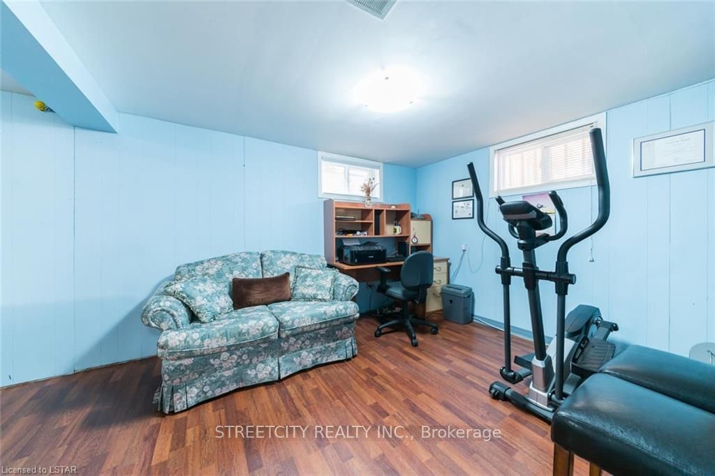 Listing Image 20