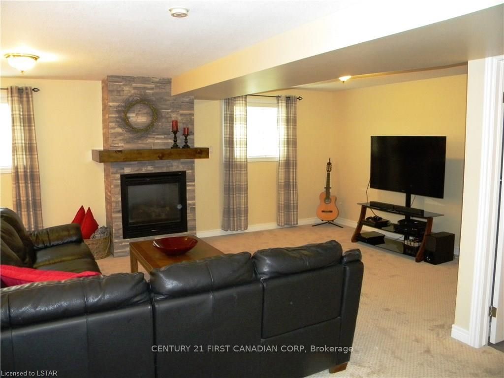 Listing Image 25