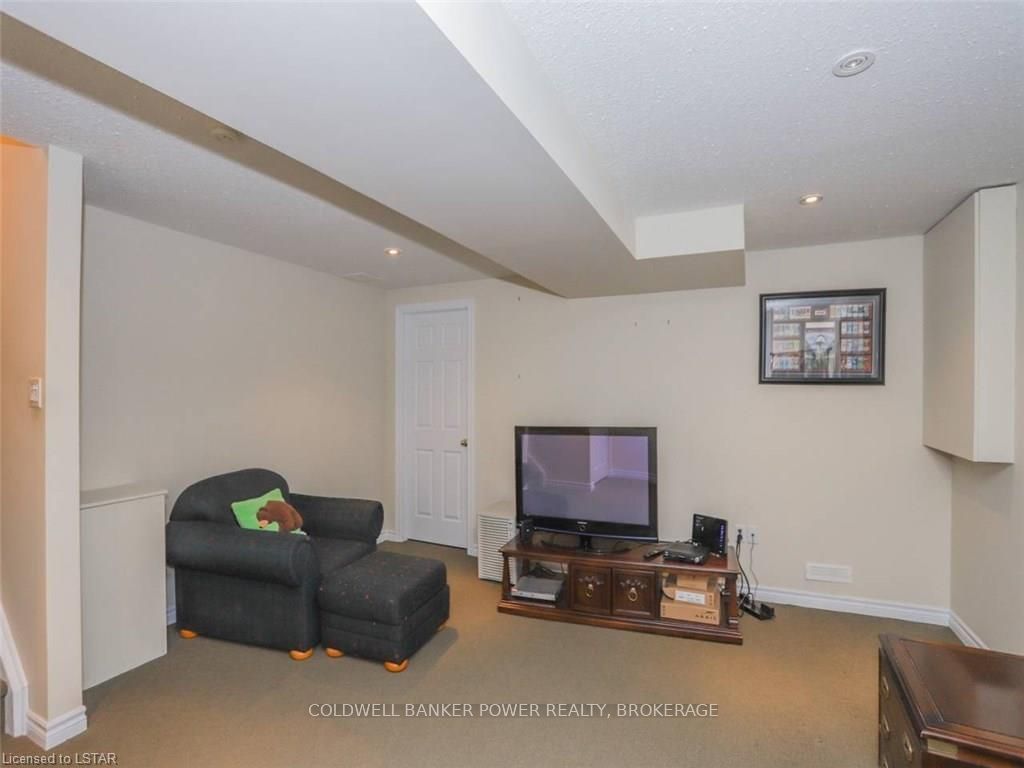 Listing Image 30