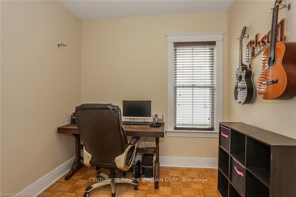 Listing Image 14