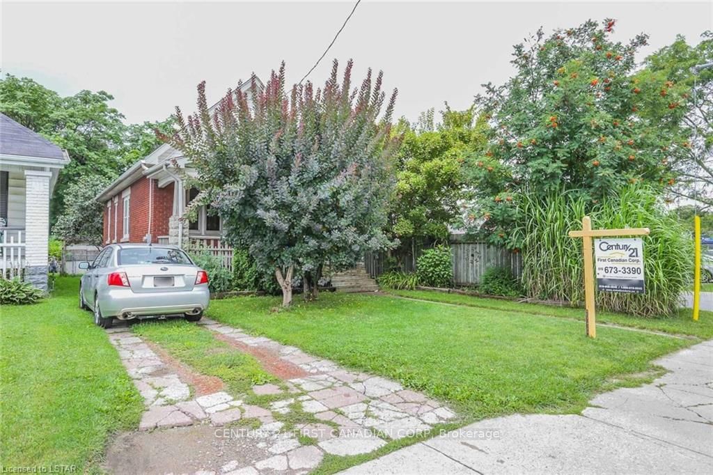 Listing Image 3