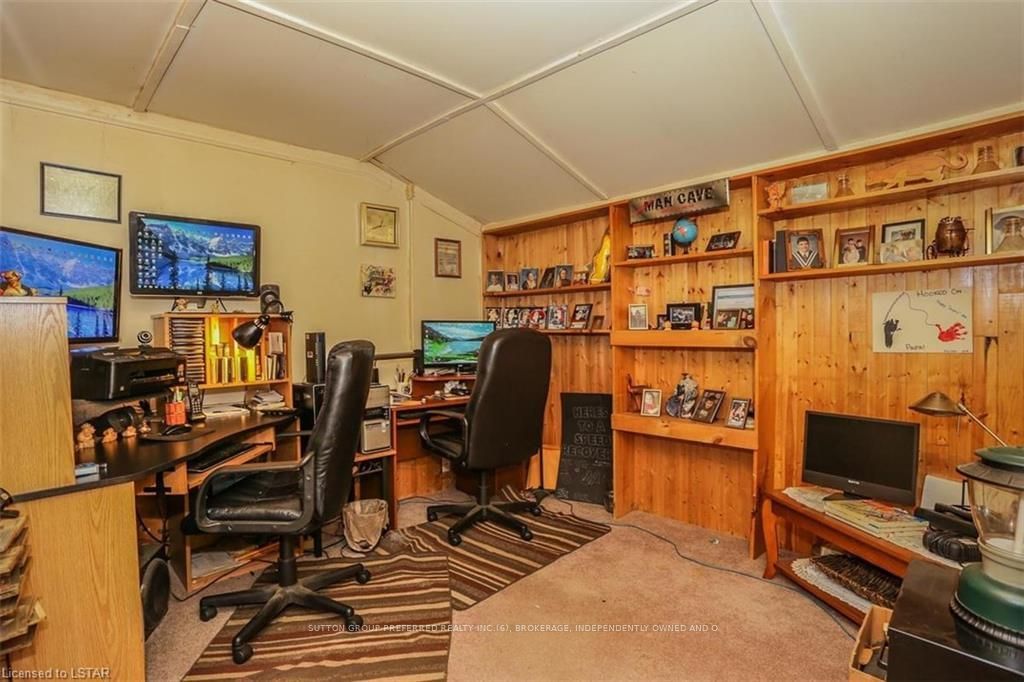 Listing Image 18