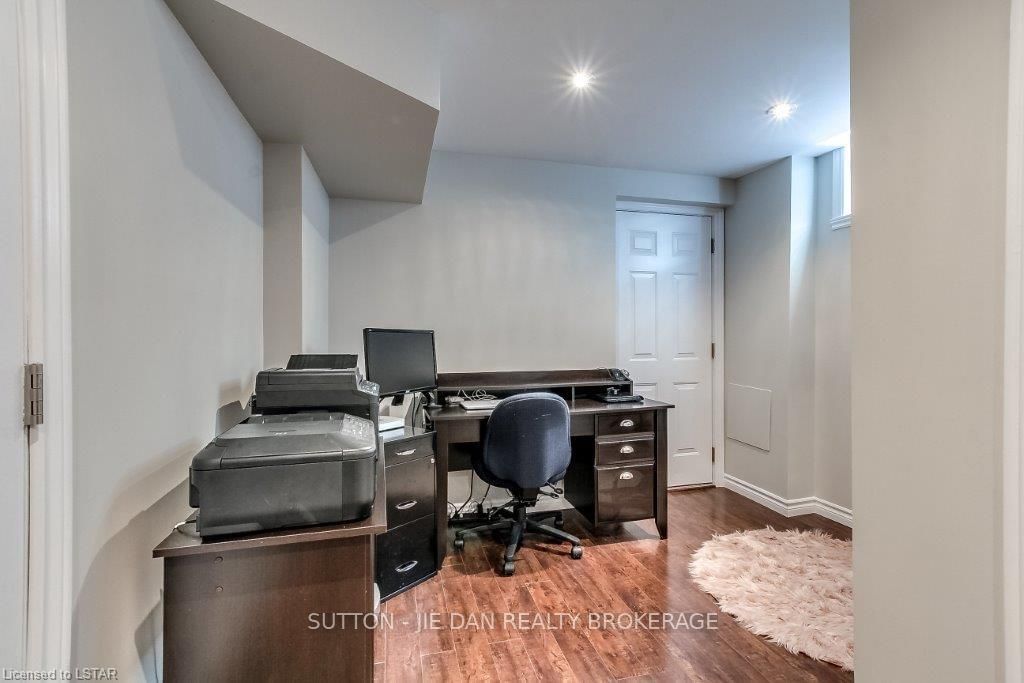 Listing Image 30