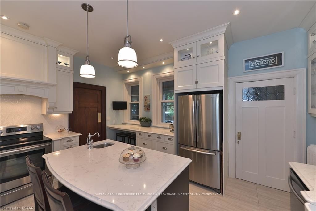 Listing Image 15