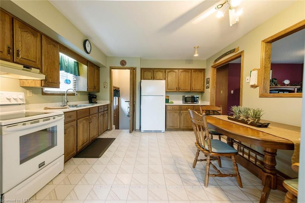 Listing Image 14