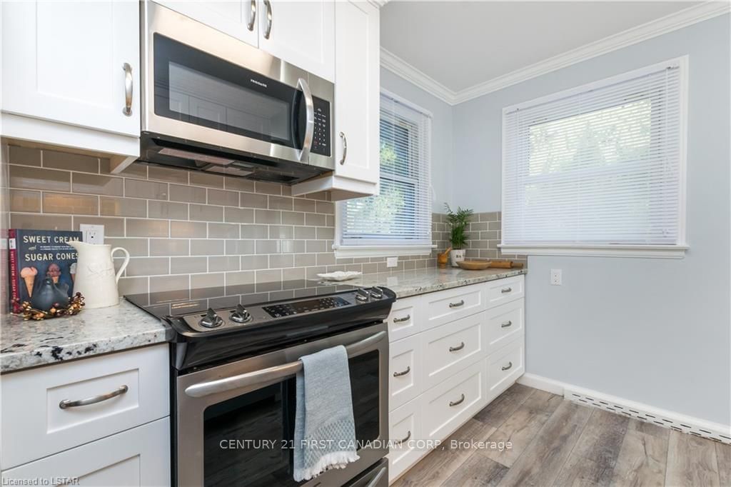 Listing Image 19