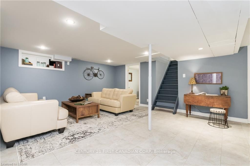 Listing Image 37