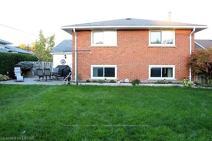 Listing Image 3