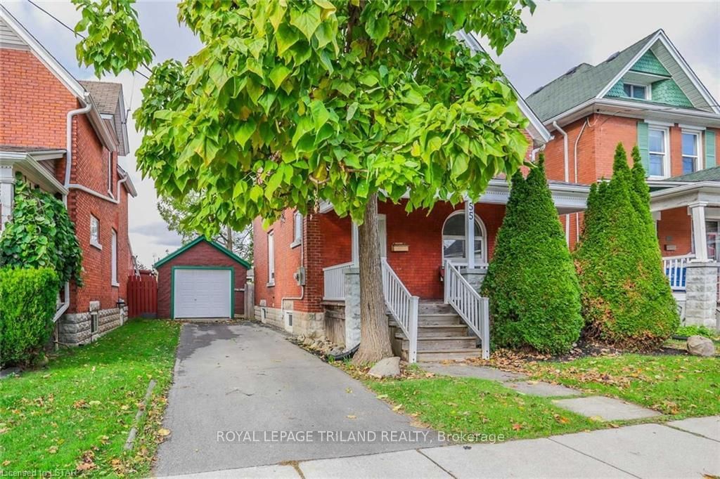 Listing photo 2