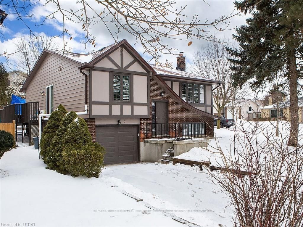 Listing photo 2