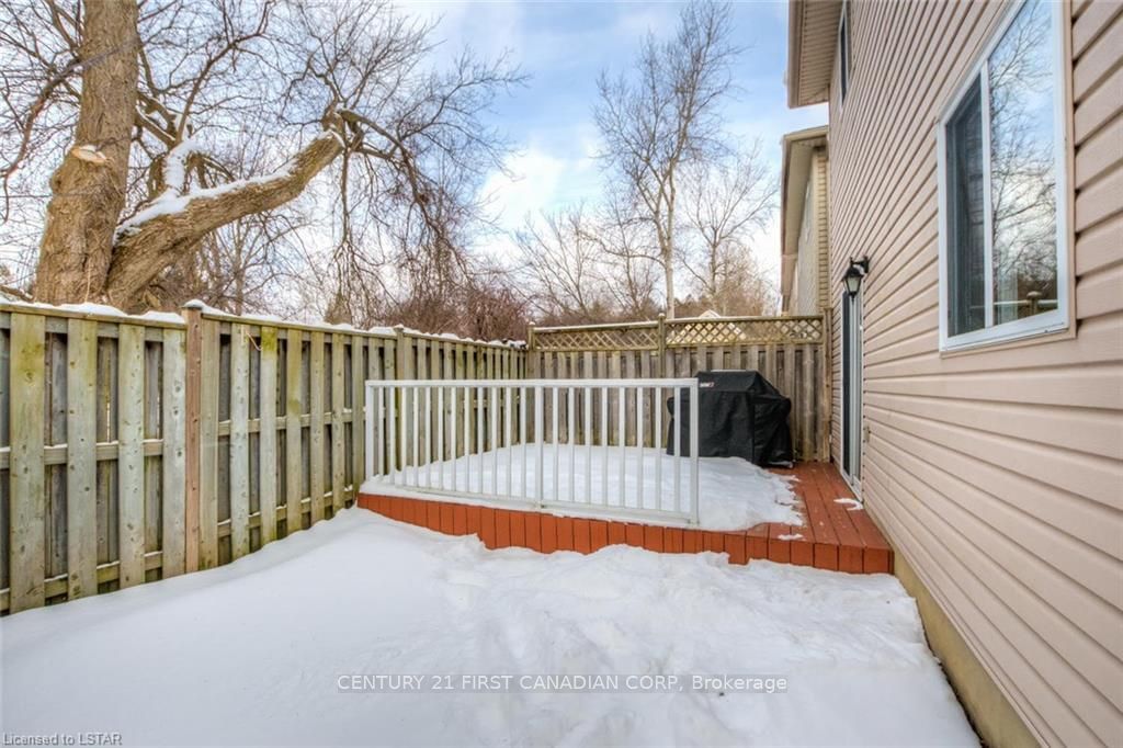 Listing Image 16