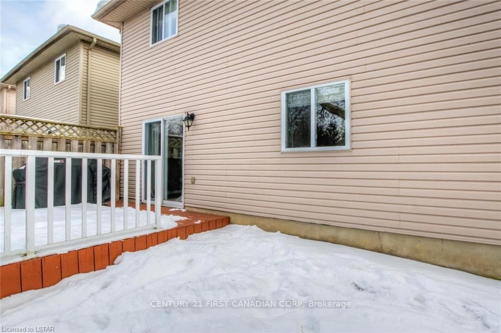 Listing Image 17