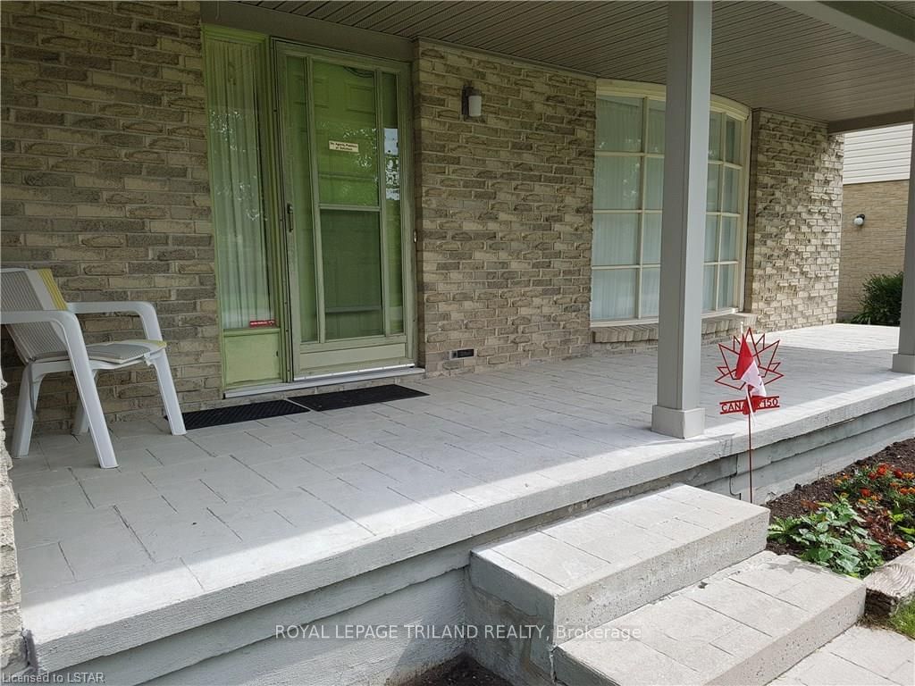 Listing Image 3