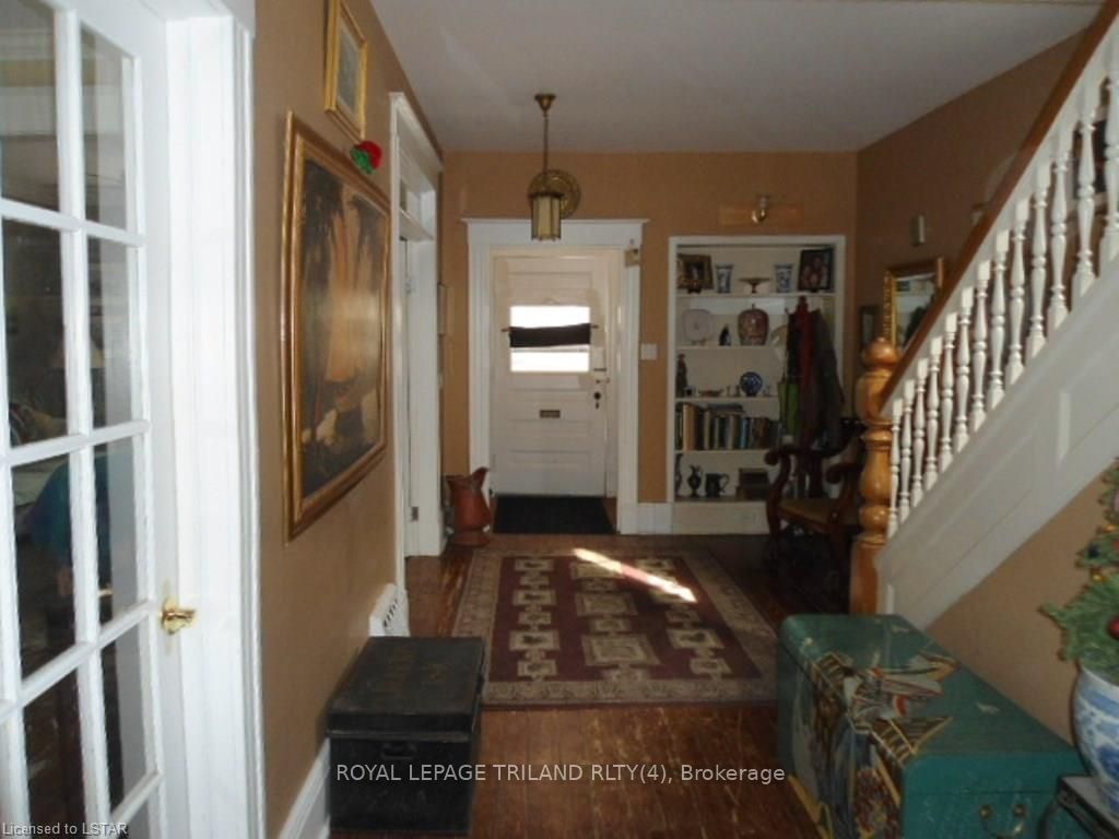 Listing Image 7