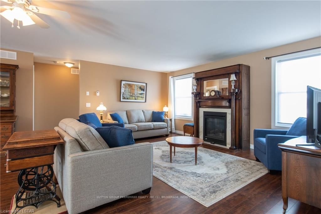 Detached House sold at 21745 Adelaide Road, Strathroy-Caradoc, Campbellvale, N0L 1W0 - MLS: X7759392