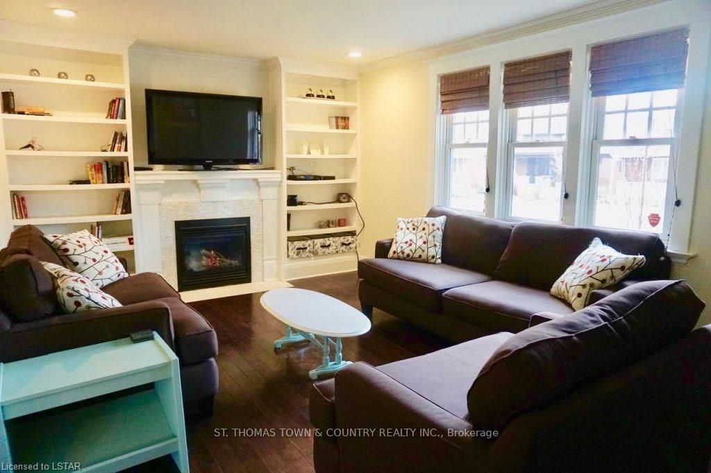 Listing Image 7
