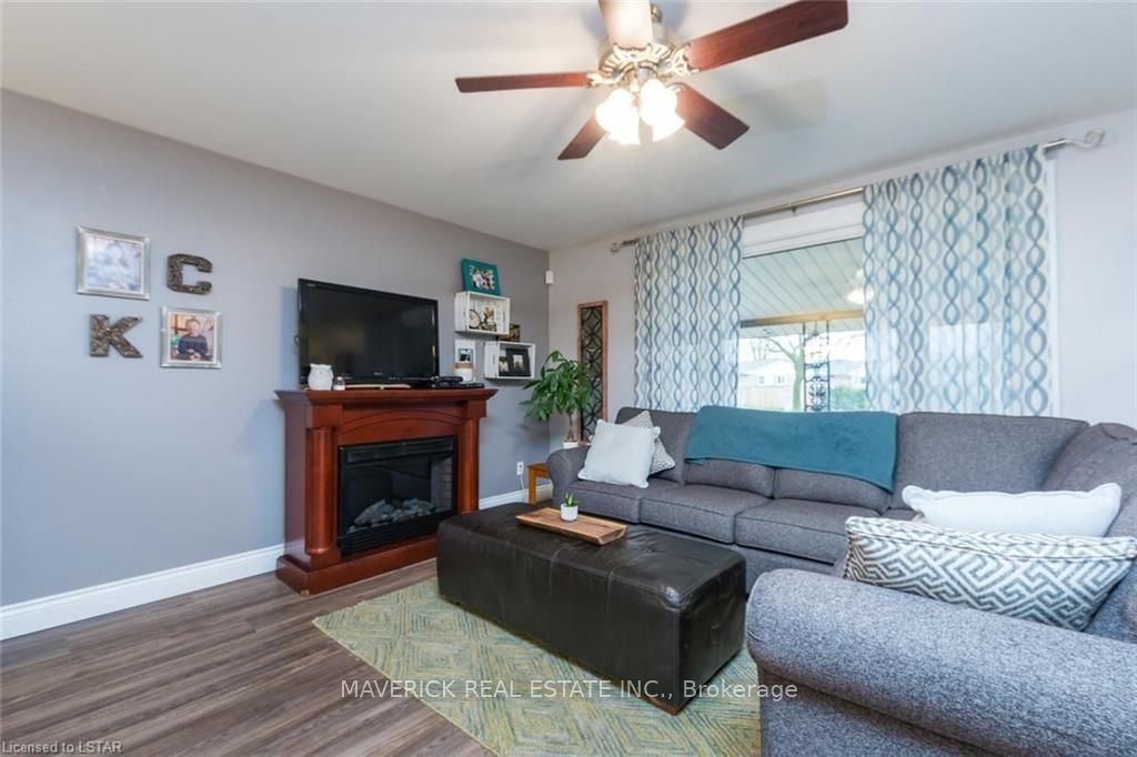 Listing Image 7