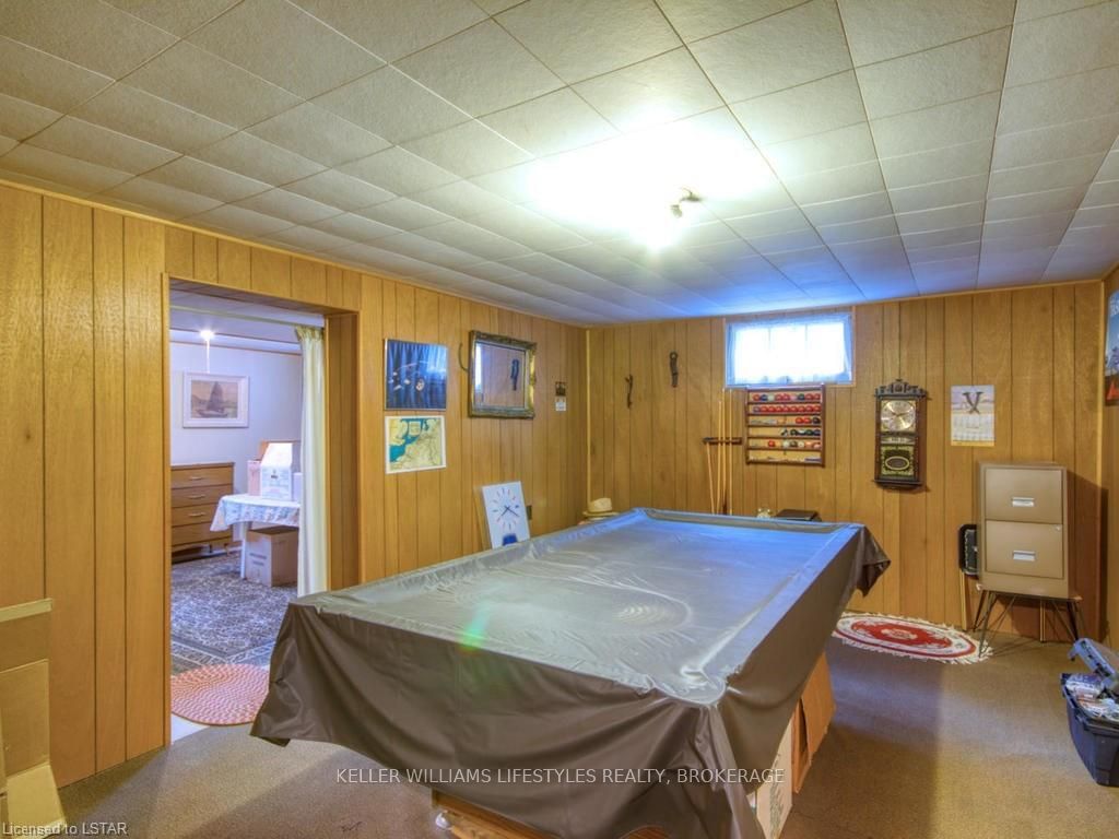 Listing Image 16