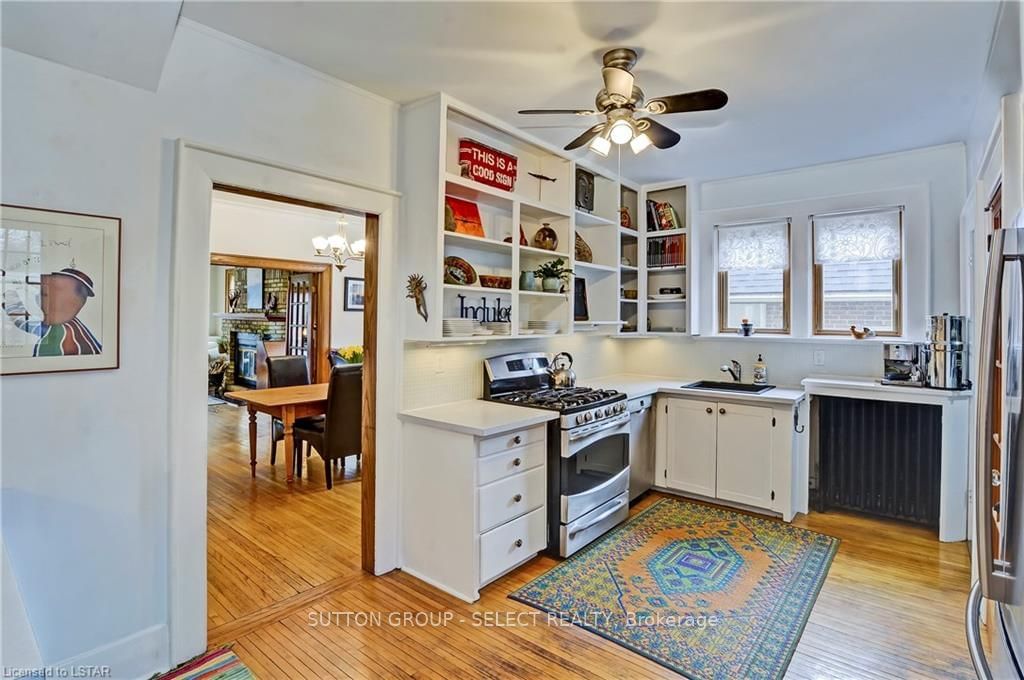 Listing Image 5