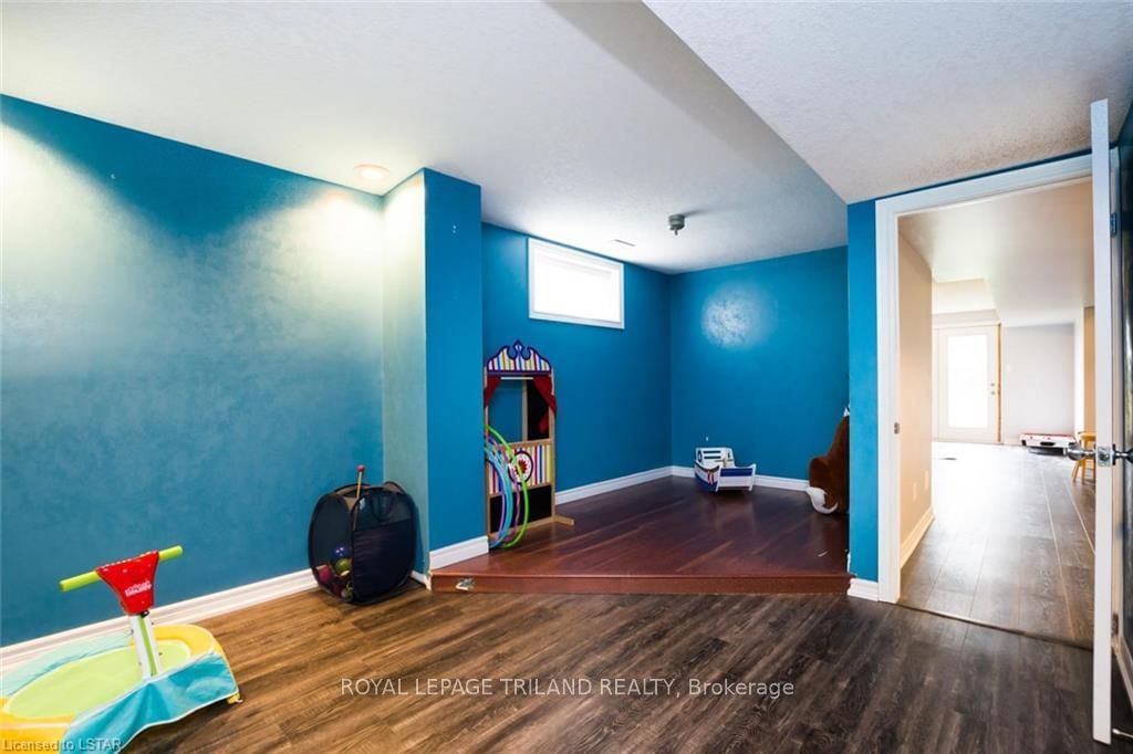 Listing Image 37