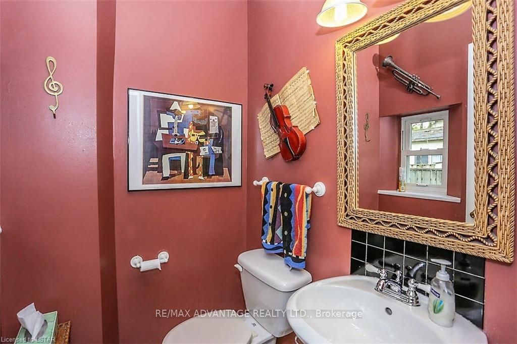 Listing Image 16
