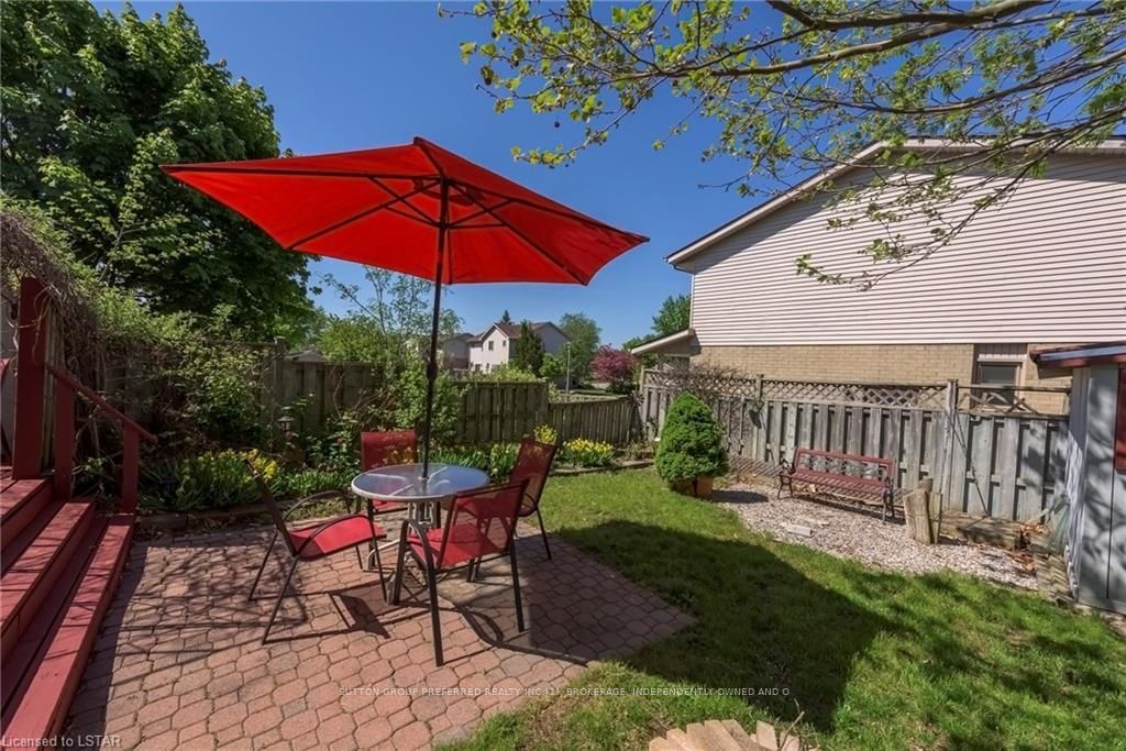 Listing Image 9